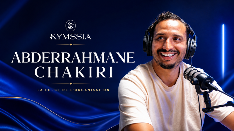 Portrait d’Abderrahmane Chakiri, cofondateur de Kymssia, dans le studio Havrais·e